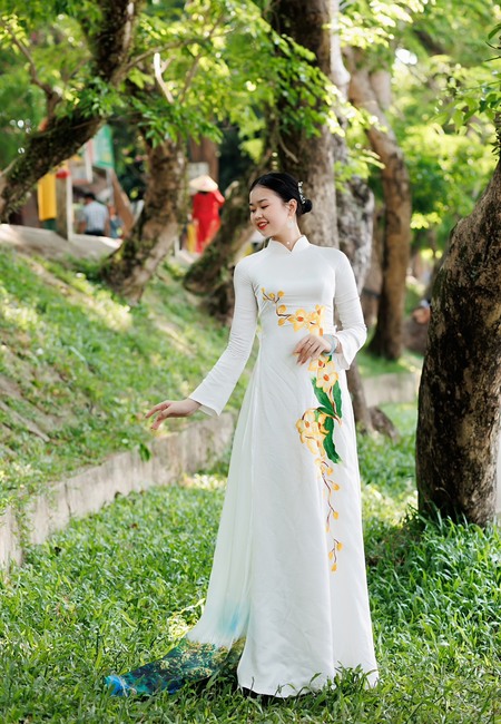 Áo dài Anh Phạm